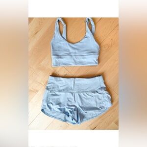 Lululemon sports / yoga set